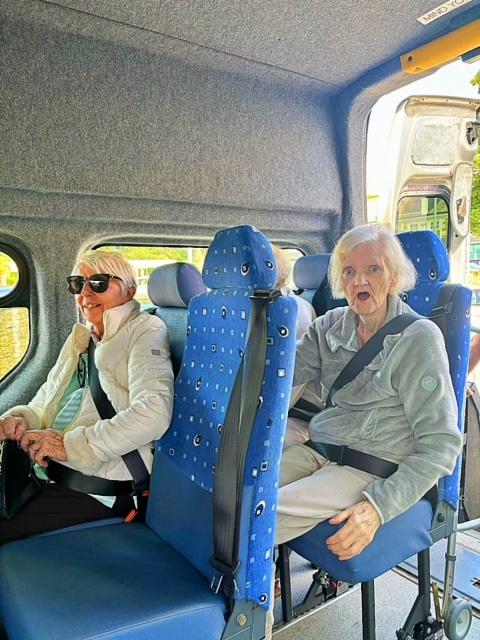 residents-on-the-mini-bus